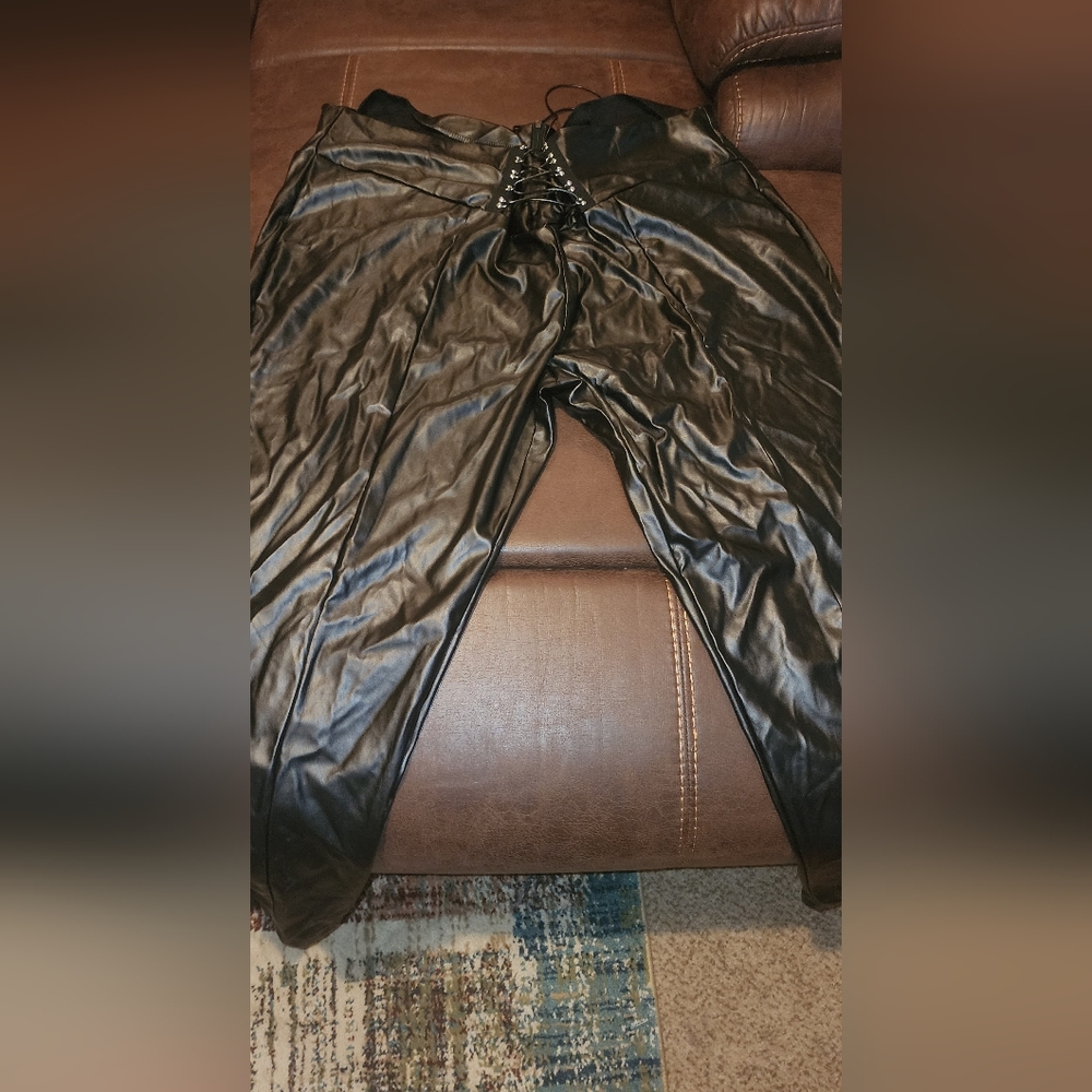 Xplus wear pleather size 24 pants